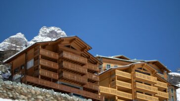 La Cresta Hotel