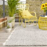 8 quick tips to Style Balconies