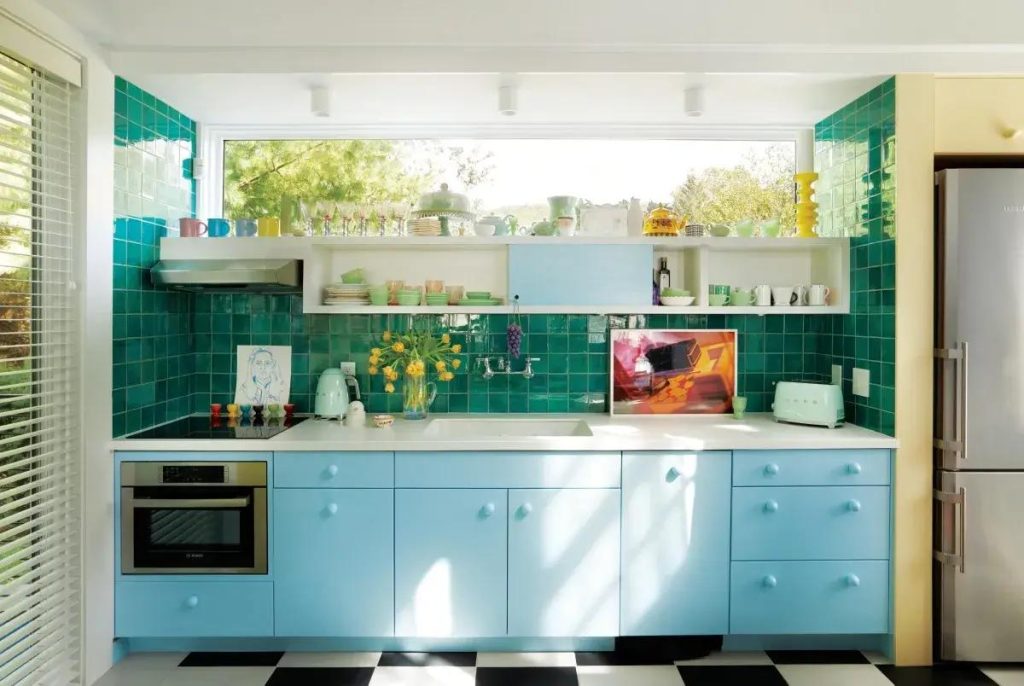 Blue And Green Kitchens_5
