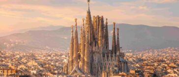 Antoni Gaudí Architect